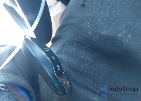 2019 Porsche Macan S z USA, uszkodzony, nr VIN WP1AB2A50KLB30171